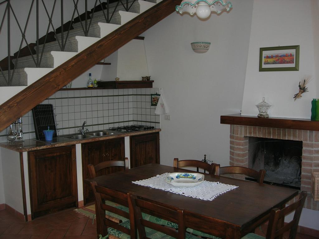 Agriturismo La Valle Del Sole Castiglione d'Orcia Ruang foto