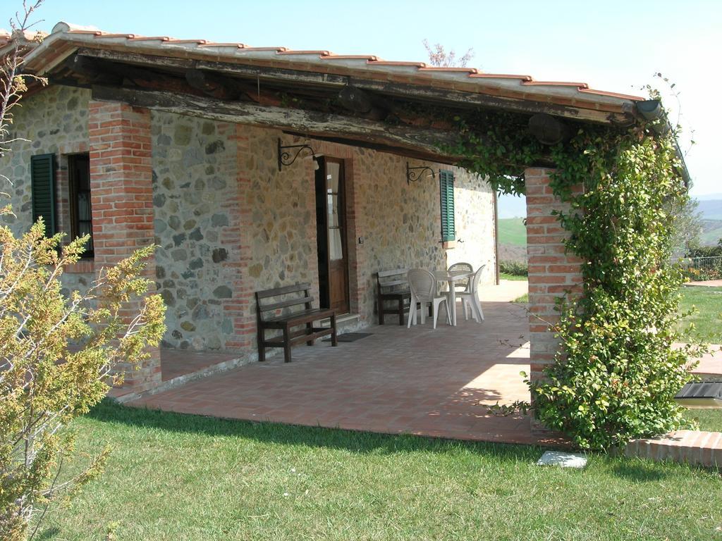 Agriturismo La Valle Del Sole Castiglione d'Orcia Ruang foto