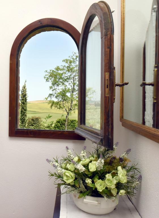Agriturismo La Valle Del Sole Castiglione d'Orcia Bagian luar foto