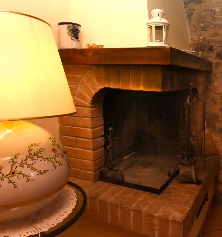 Agriturismo La Valle Del Sole Castiglione d'Orcia Bagian luar foto